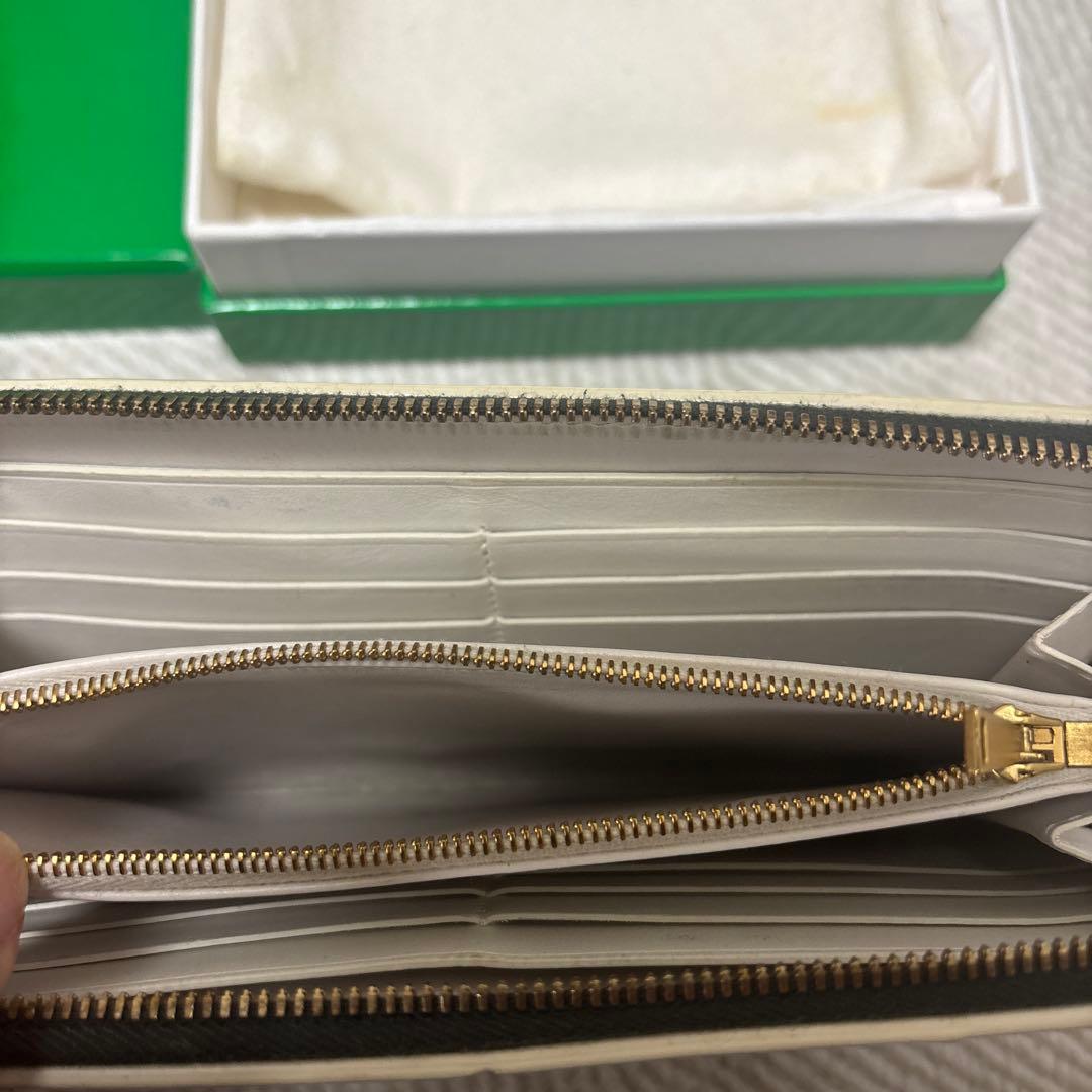 BOTTEGA VENETA ブラックレザー長財布