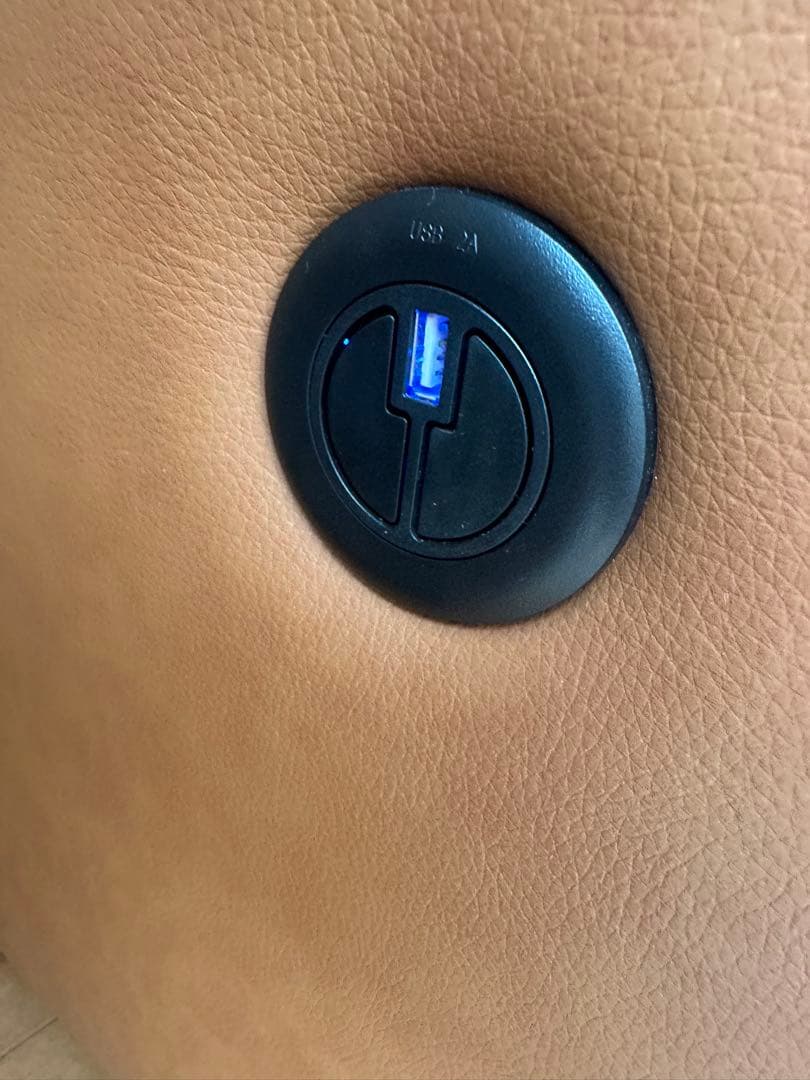 piyokoページです！ 本革　電動リクライニングソファ①②