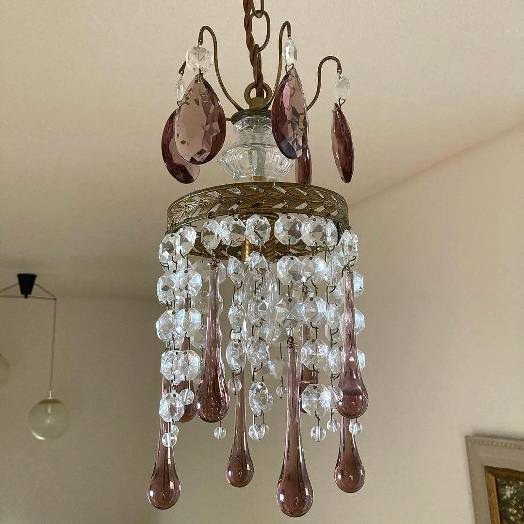 *訳あり クリスタルティアドロップ 1灯シャンデリア 薄紫 フランスアンティーク