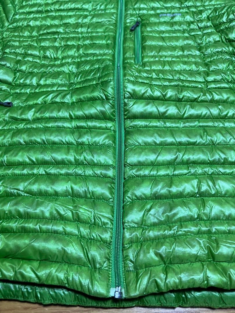 パタゴニア軽量ダウンジャケット Ultralight Down Hoody