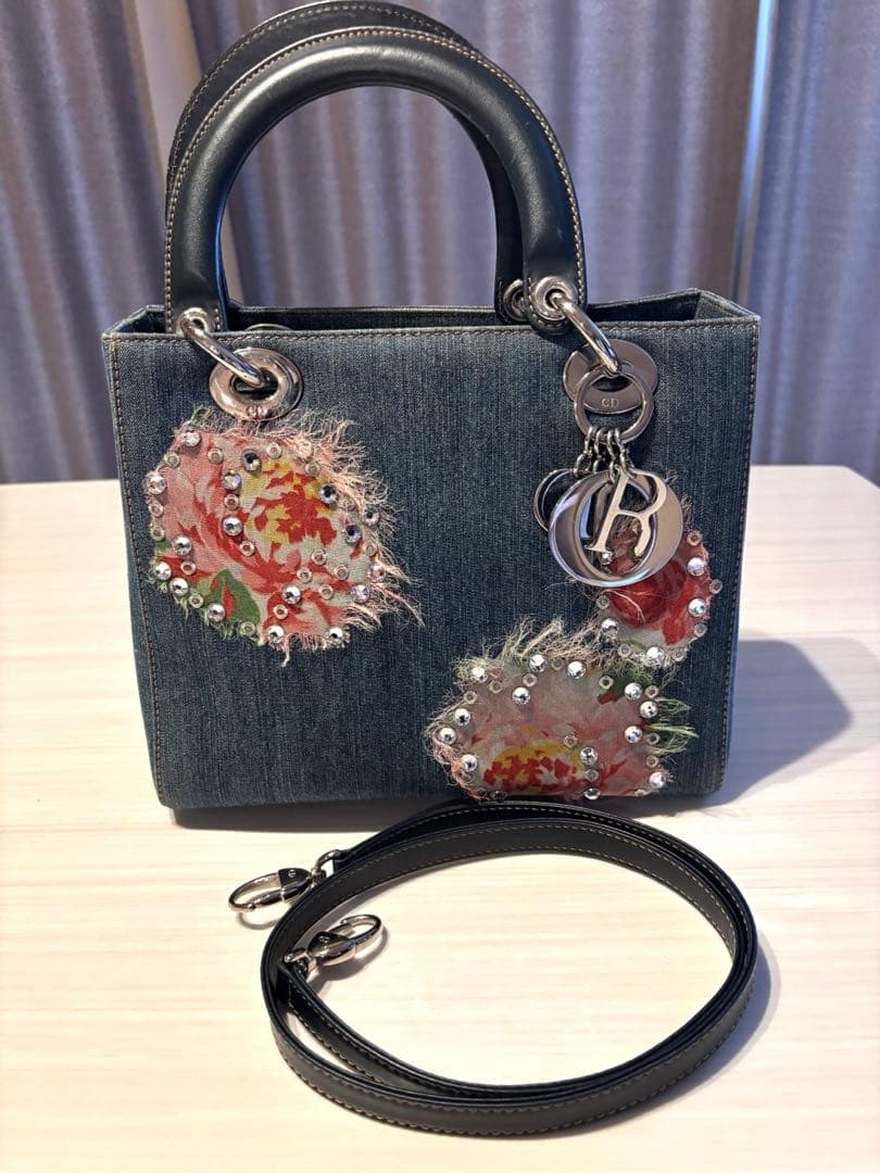 Dior レディディオールバッグ＆Dior Ｔシャツ