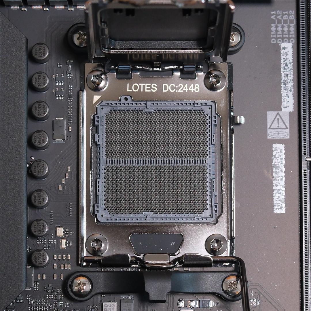 ASUS ROG CROSSHAIR X870E HERO マザーボード