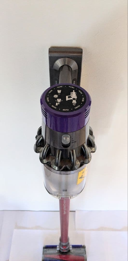 【55分稼働】ダイソン掃除機V10 スタンド(フロアドック）付き　①