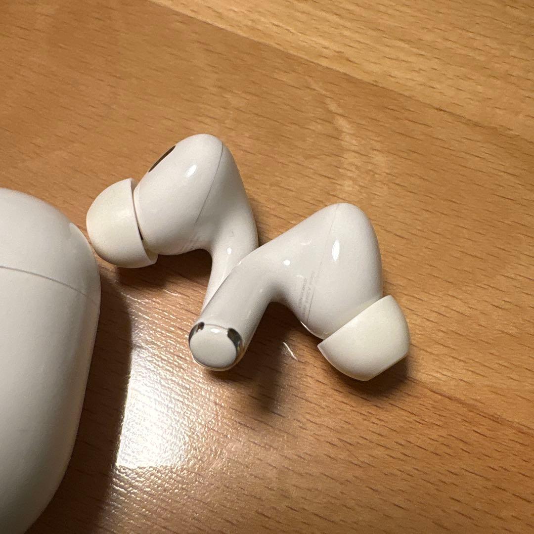 AirPods Pro 第二世代　中古　A3047両耳あり