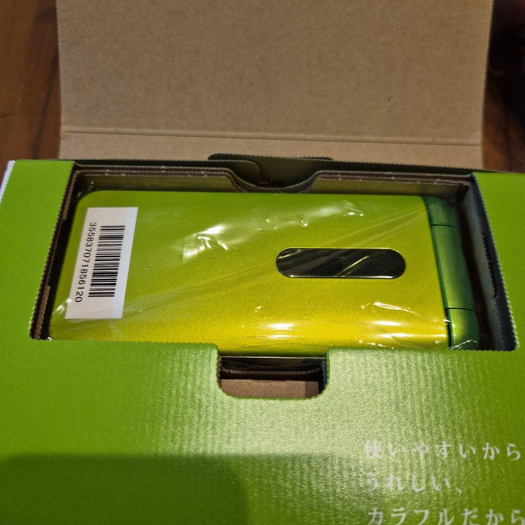 新品未使用 SIMフリー au GRATINA 4G KYF31 グリーン