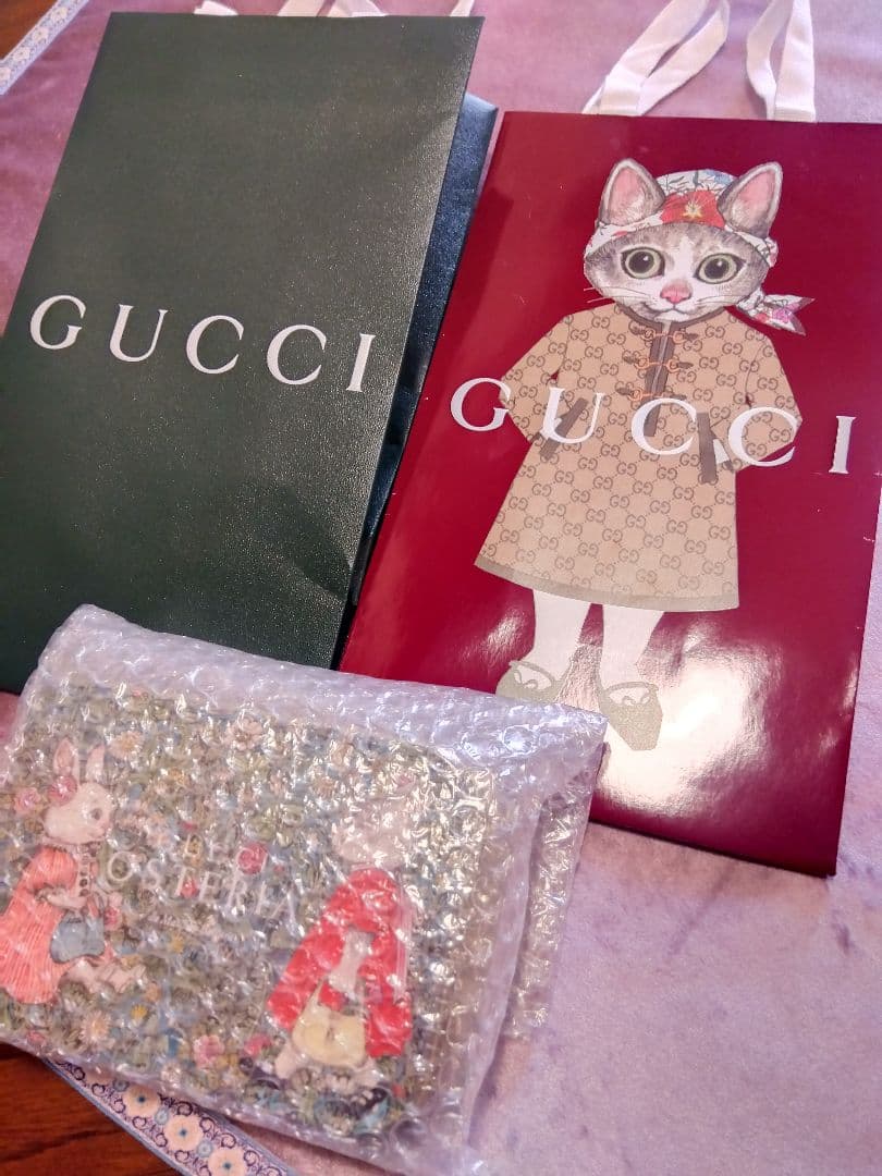 GUCCI クッキー缶　GUCCI紙袋