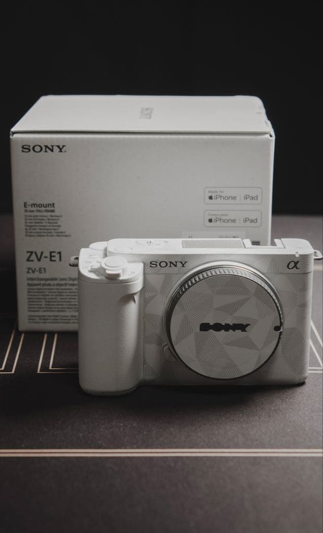 【美品】ソニー SONY ZV-E1 VLOGCAM ボディ デジタルカメラ