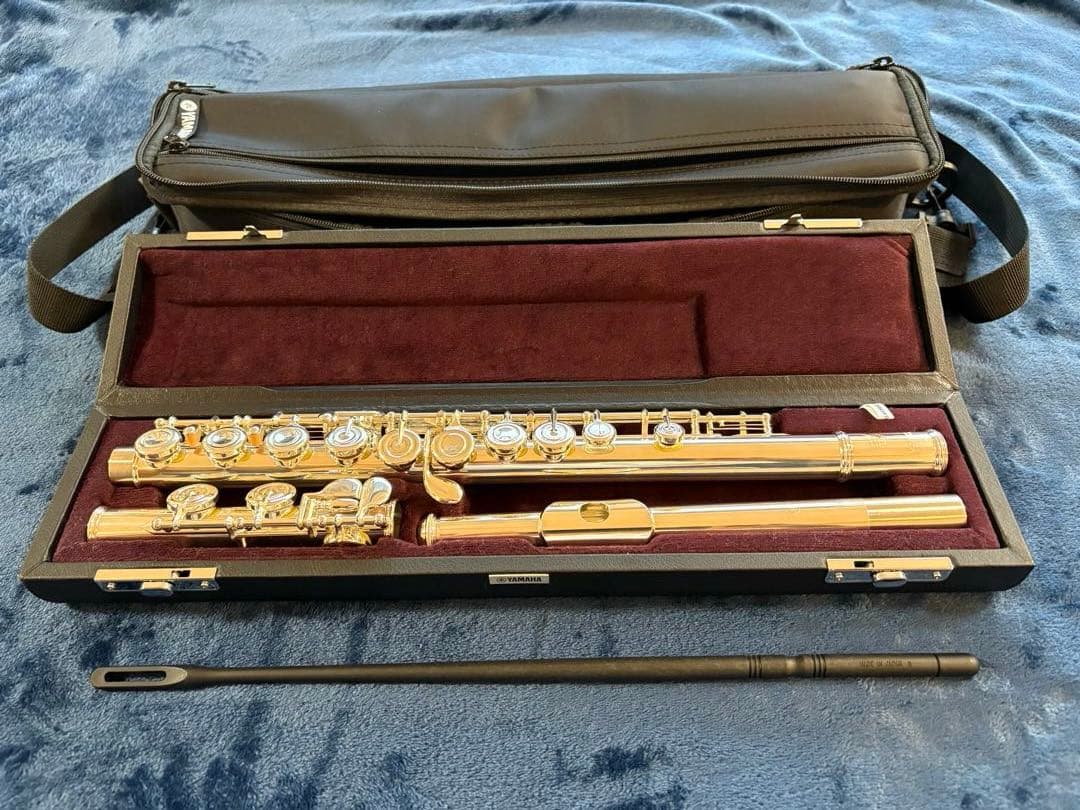 YAMAHA フルートYFL-212 ほぼ未使用　専用ケース付き
