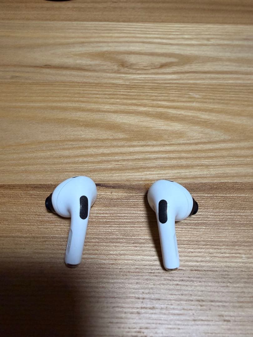 AirPods Pro 本体 充電ケース付き ホワイト