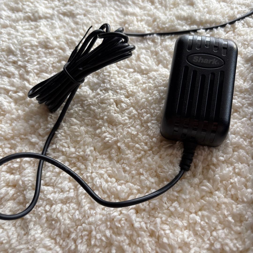 Shark EVOPOWER 充電式ハンディクリーナー W25(WV270J)