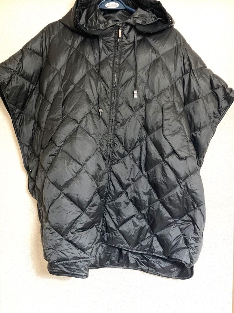 MaxMara THE CUBE テクニカルキャンバスフーディケープS