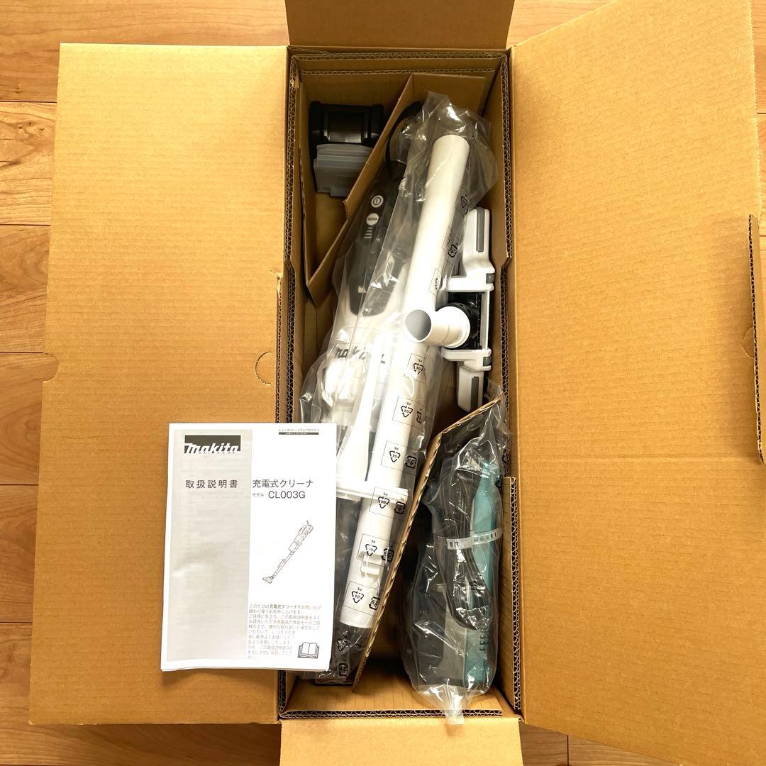 Makita スティッククリーナー CLO03GRDW掃除機　新品