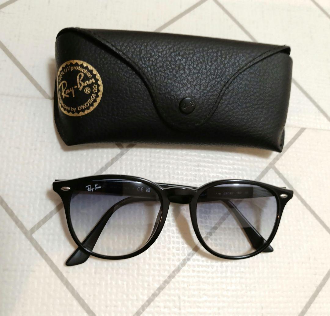 Ray-Ban RB4259F ブラックサングラス ケース付き