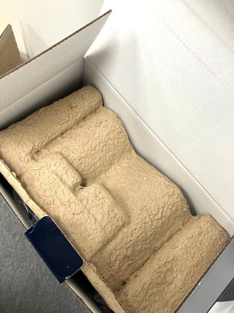 ［S12-56］新品 Electrolux スティッククリーナー ZB3107