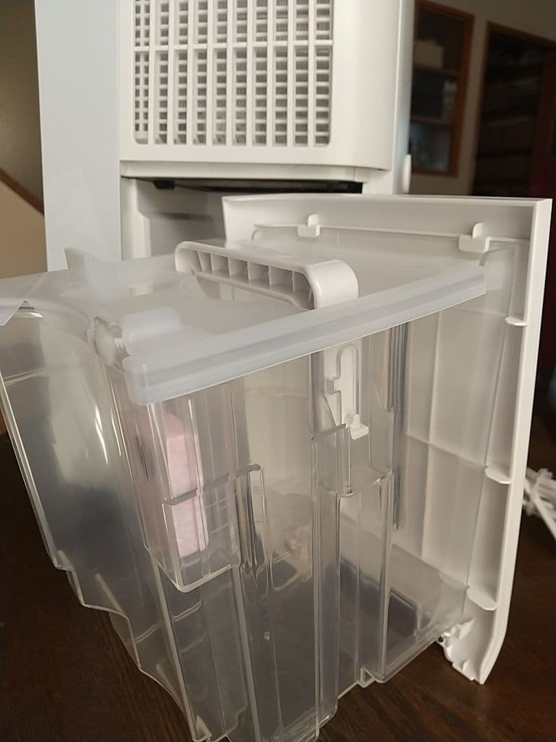 SHARP 冷風 衣類乾燥除湿機 CM-R100-W 2024年製