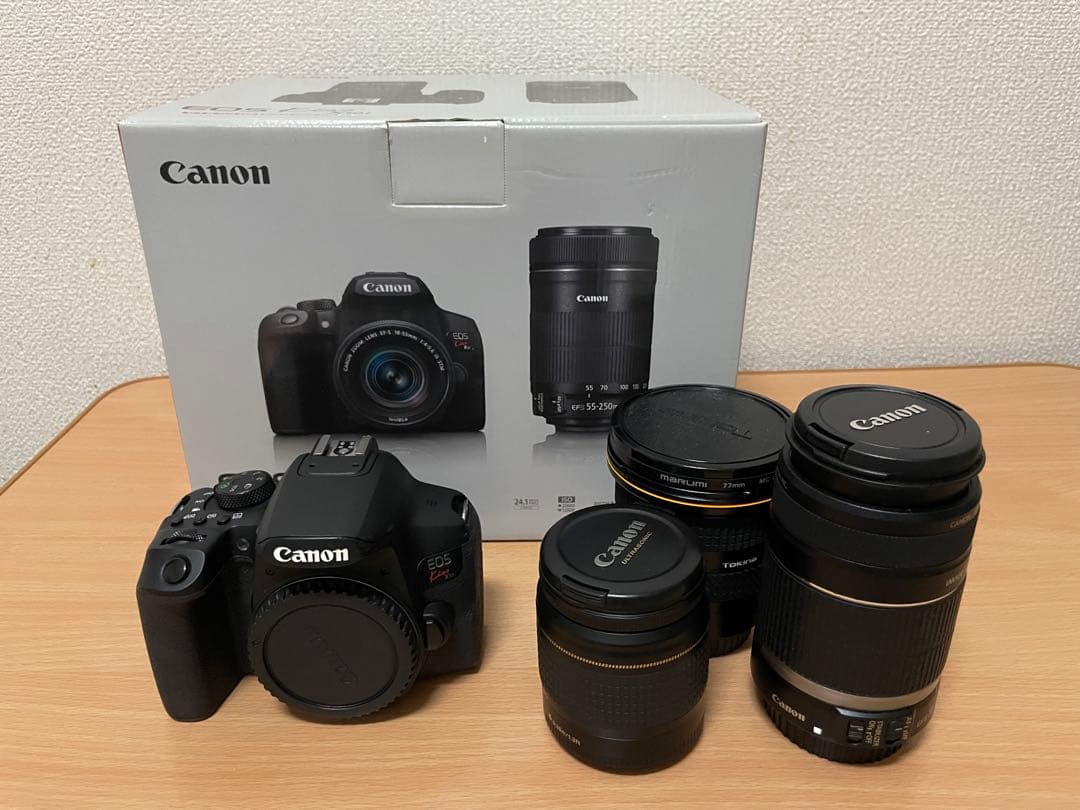 EOS Kiss X10i・ボディー本体標準　広角　望遠　バッテリーセット