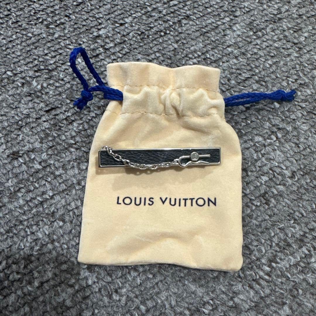 新品未使用ルイヴィトンネクタイピン