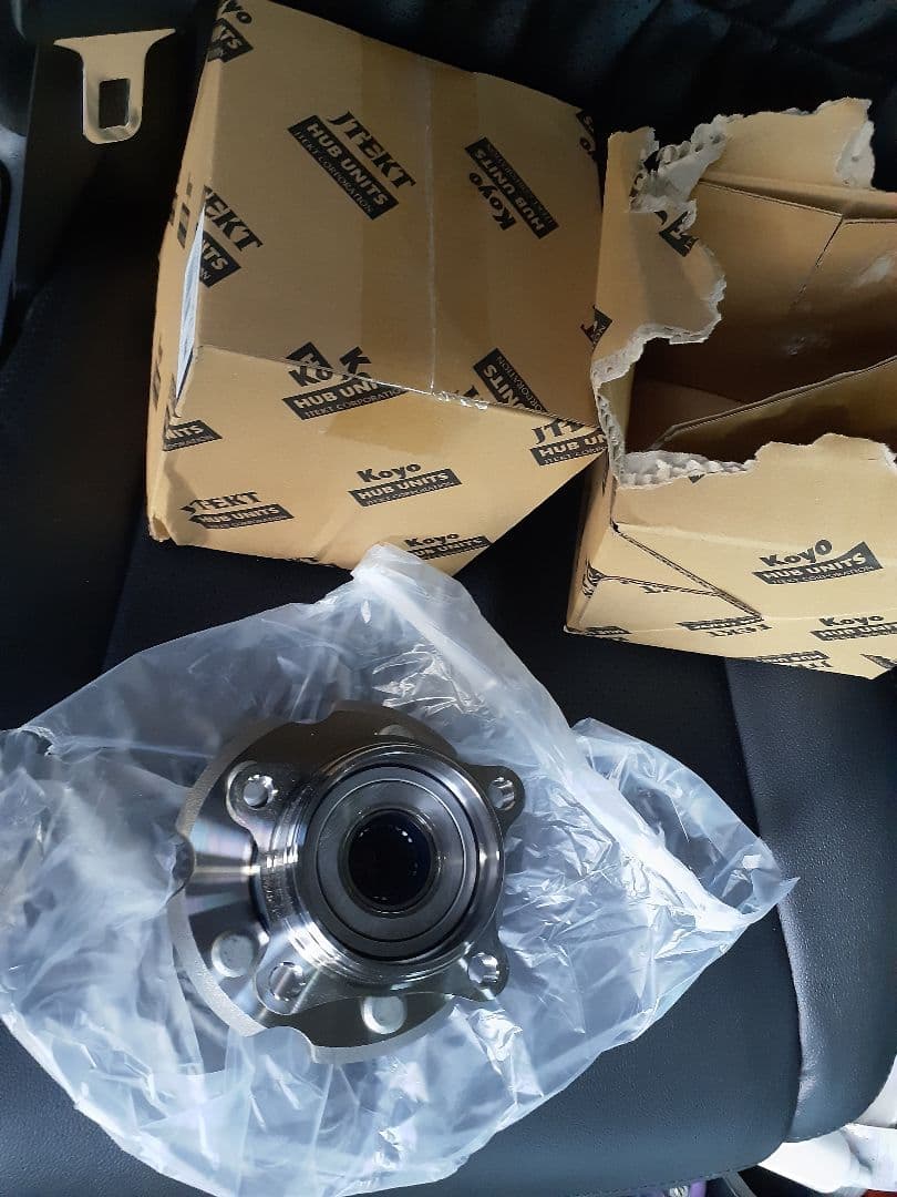 KOYO ハブベアリング リア アルファード ヴェルファイア エスティマ 四駆