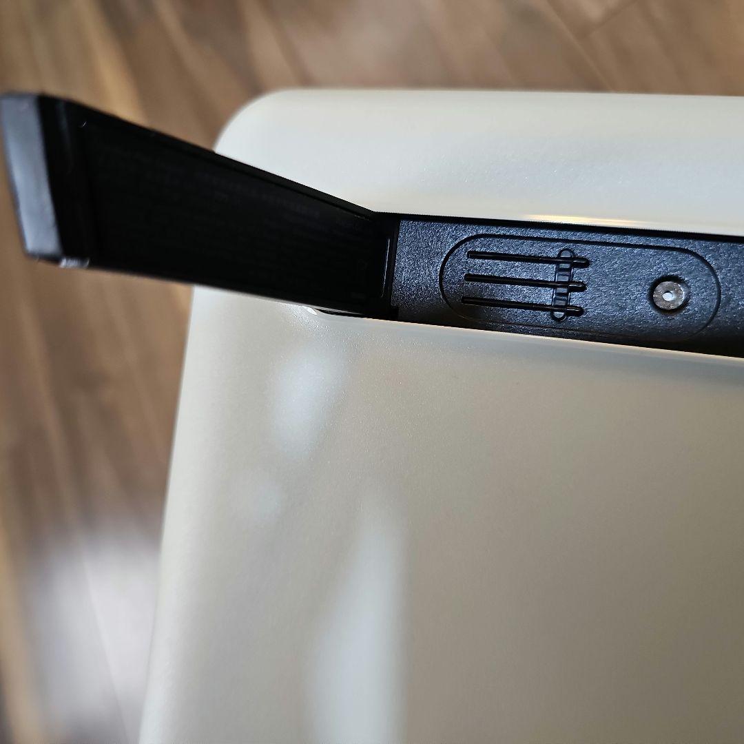 Wacom 液晶ペンタブレット 本体　DTC133