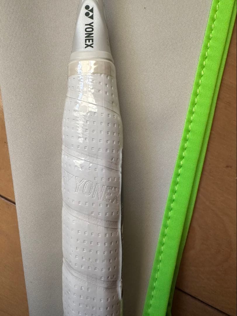 YONEX アストロクス100ZZ VA 4UG5