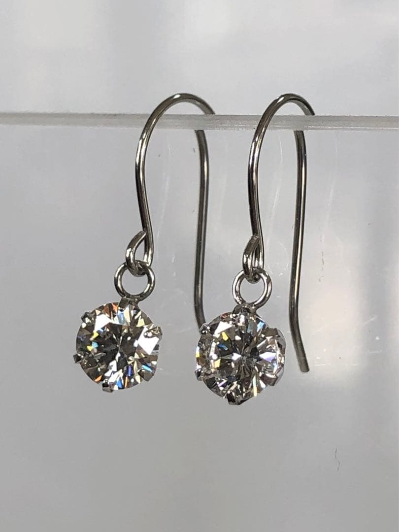kaye様確認用　PT天然ダイヤモンドフックピアス　0.2ct　鑑定書付き
