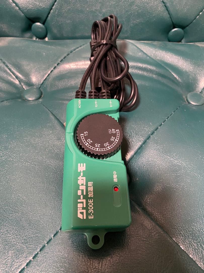 昭和精機 パネルヒーター[Eサーモ付]NS 250 100V 250W