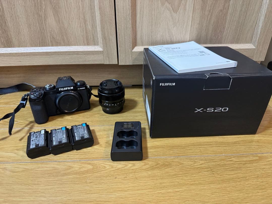 FUJIFILM X-S20 + XF35mmF1.4R 箱付き