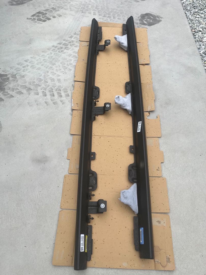 純正ロックガード　Jeep Wrangler JL20L Rubicon