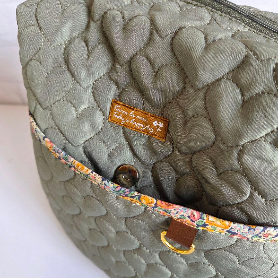 JUNE様　ハートキルトのショルダーバッグ　ハンドメイド