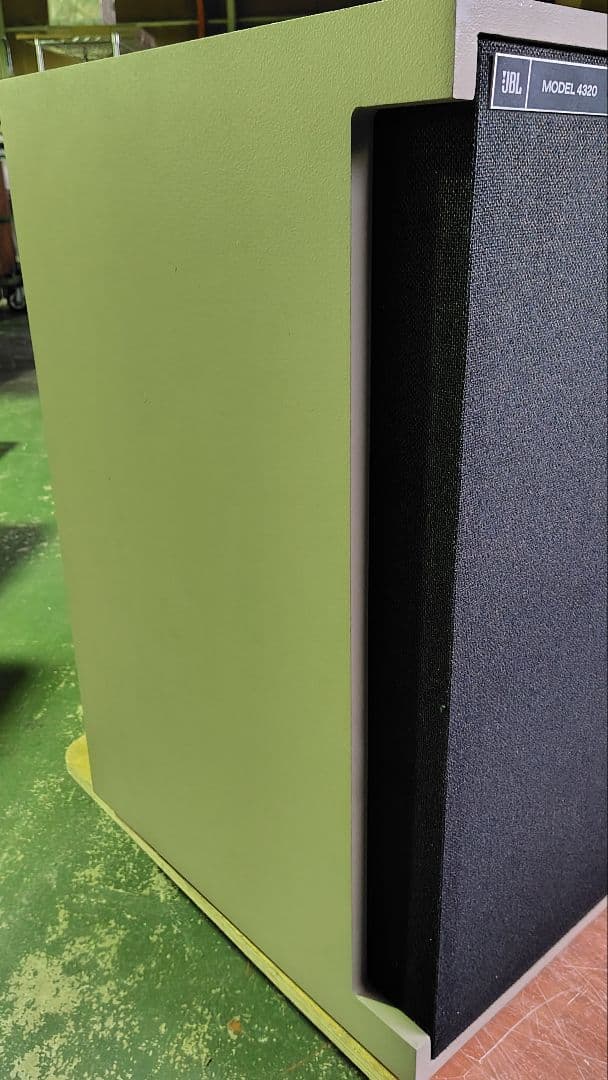 JBL MODEL 4320 ②