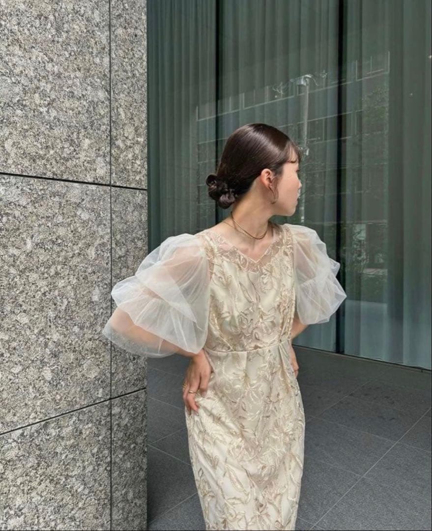 Lerure (リルアー) Fluffy sleeve pencil dress