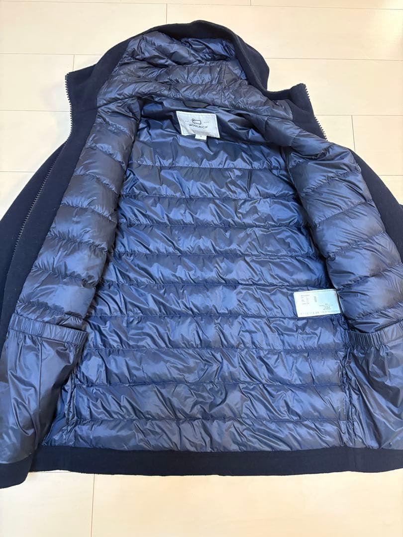 woolrich なかわたダウン90% メンズ　M クロとネイビーの間