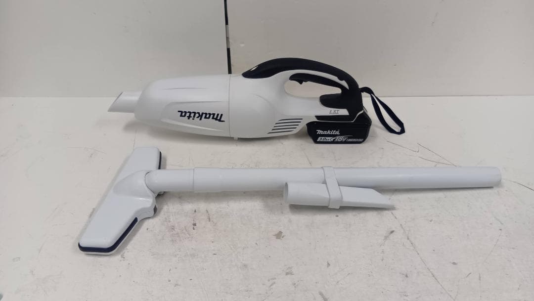 【完動品】makita マキタ 充電式クリーナ CL180FD