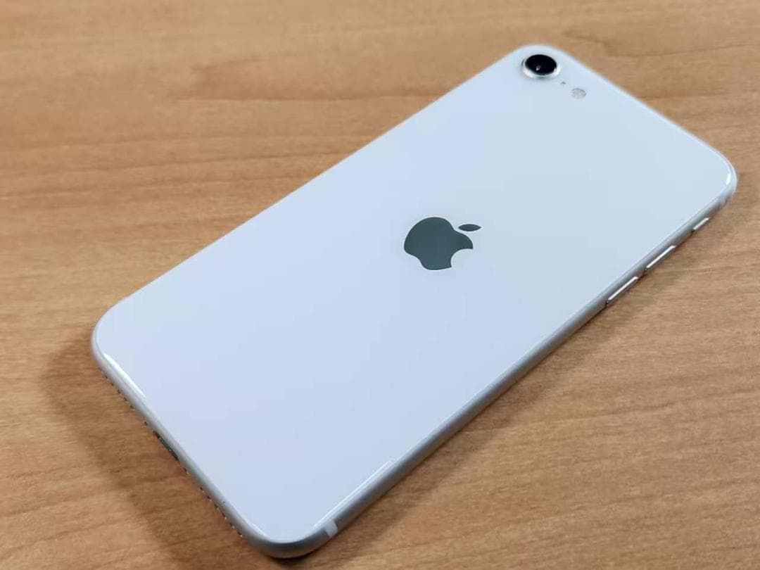 020900I iPhone SE A2782 64GB第3世代 最大容量82%