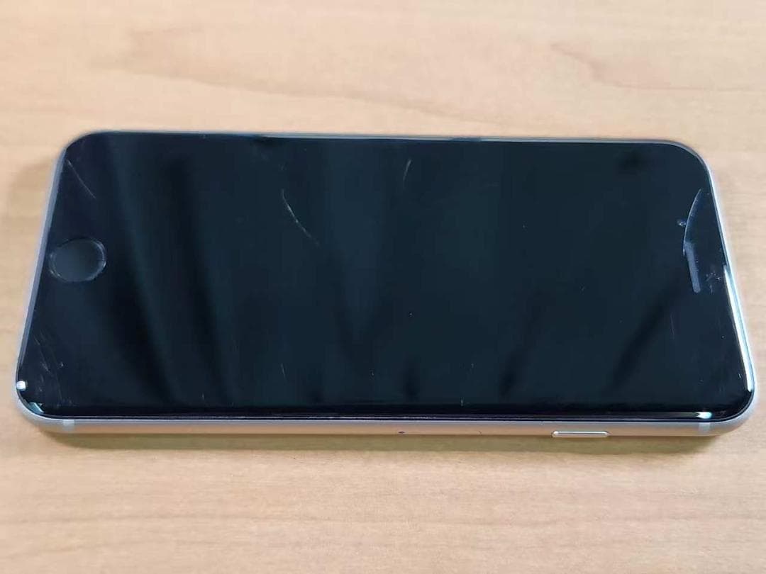 020900I iPhone SE A2782 64GB第3世代 最大容量82%