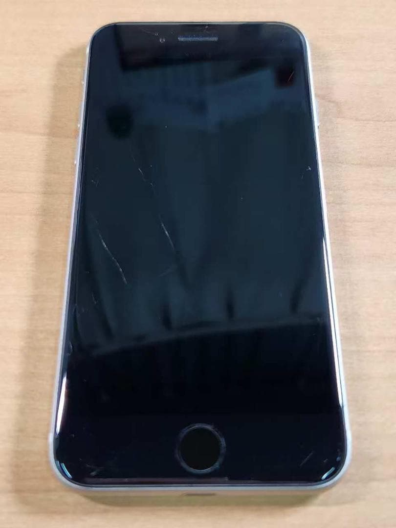 020900I iPhone SE A2782 64GB第3世代 最大容量82%
