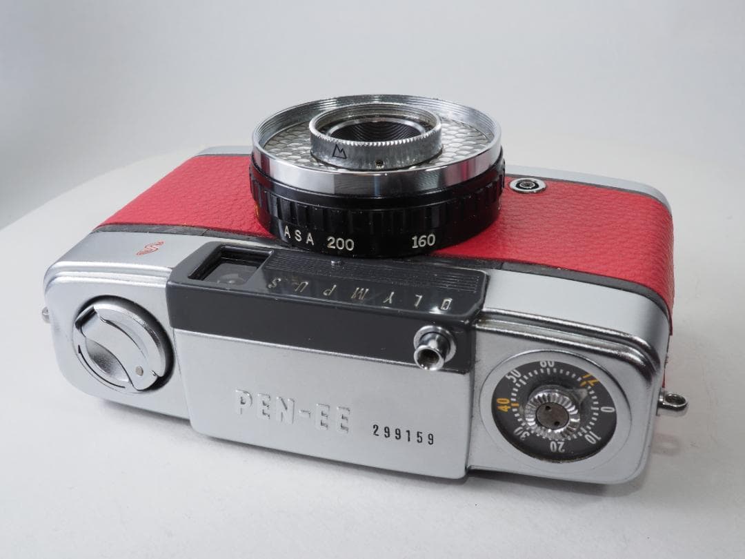 OLYMPUS PEN-EES （オリンパス ペンEES）サーモンピンク