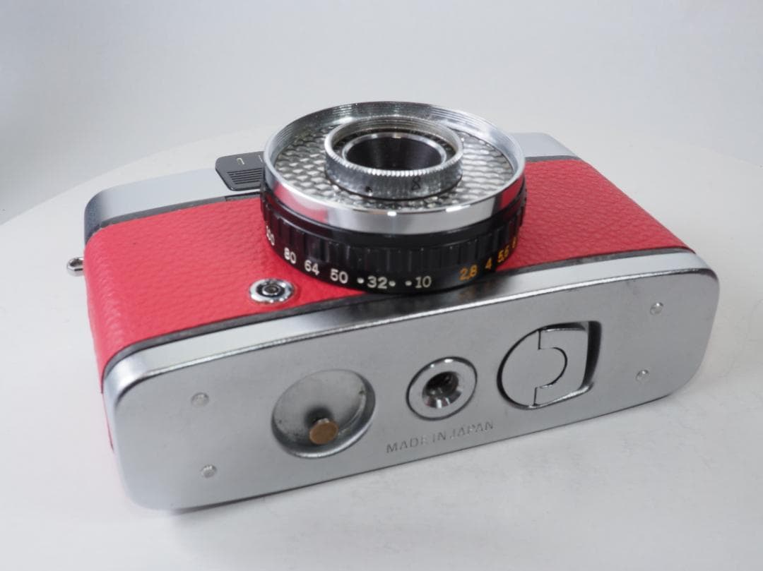 OLYMPUS PEN-EES （オリンパス ペンEES）サーモンピンク