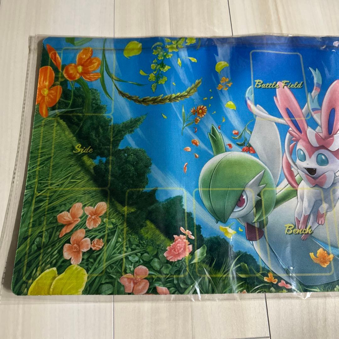 希少　ポケカの日　サーナイト＆ニンフィアプレイマット
