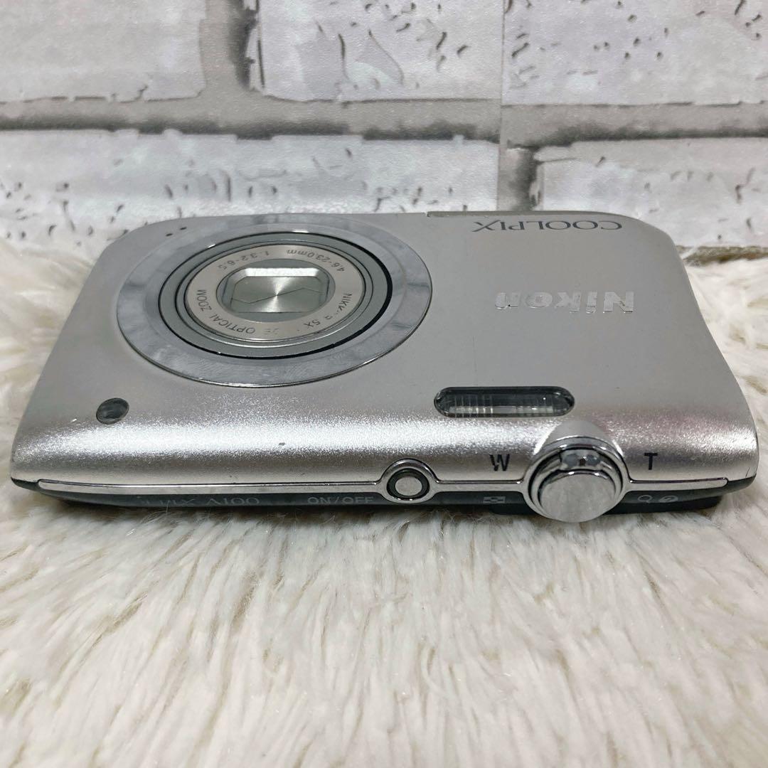 【極美品】 Nikon ニコンA100 デジタルカメラ デジカメ シルバー