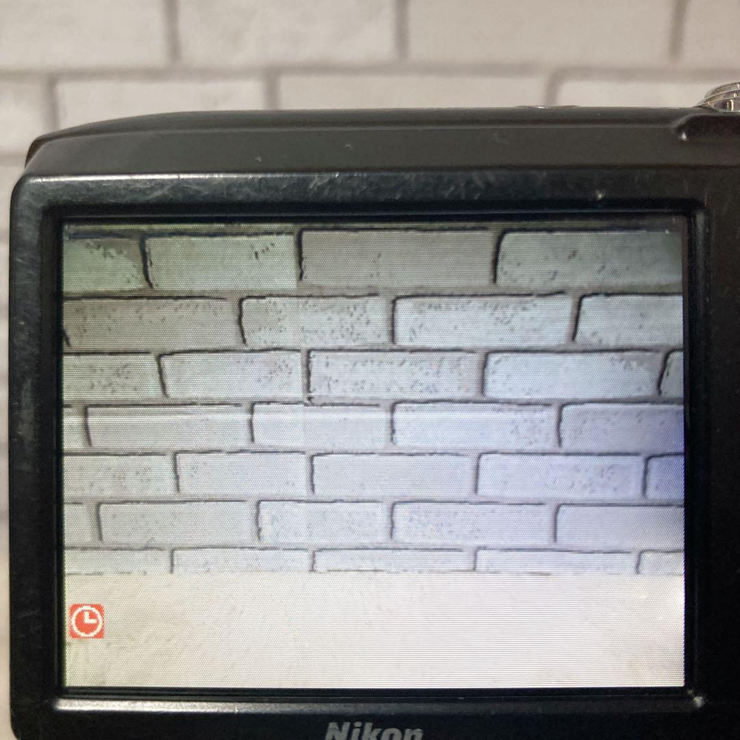 【極美品】 Nikon ニコンA100 デジタルカメラ デジカメ シルバー