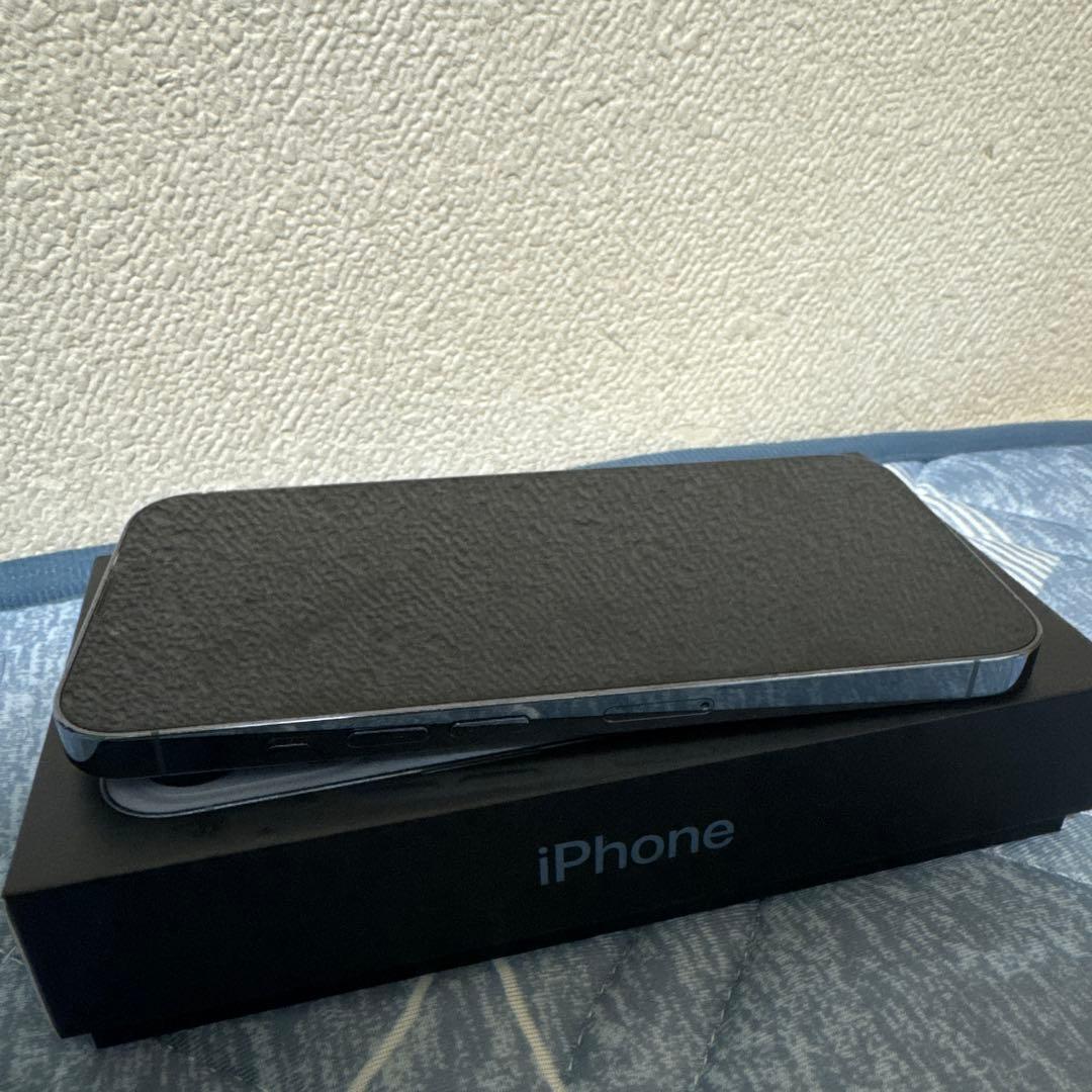 美品　Apple iPhone 13 Pro 128GB シエラブルー