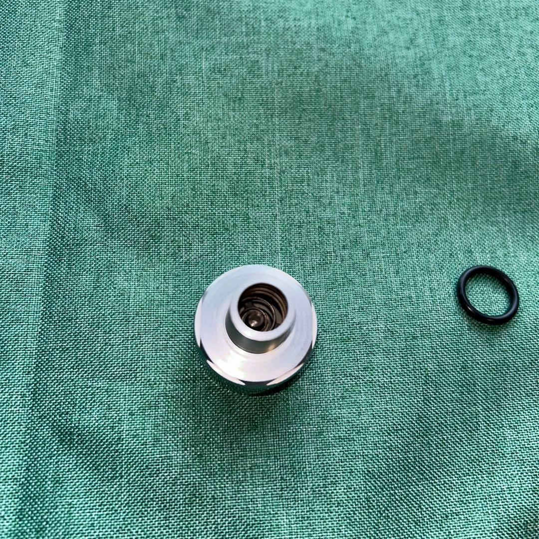 ハイブリッジファースト　NAGバルブ　内圧コントロールバルブ　ジムニー　JB64