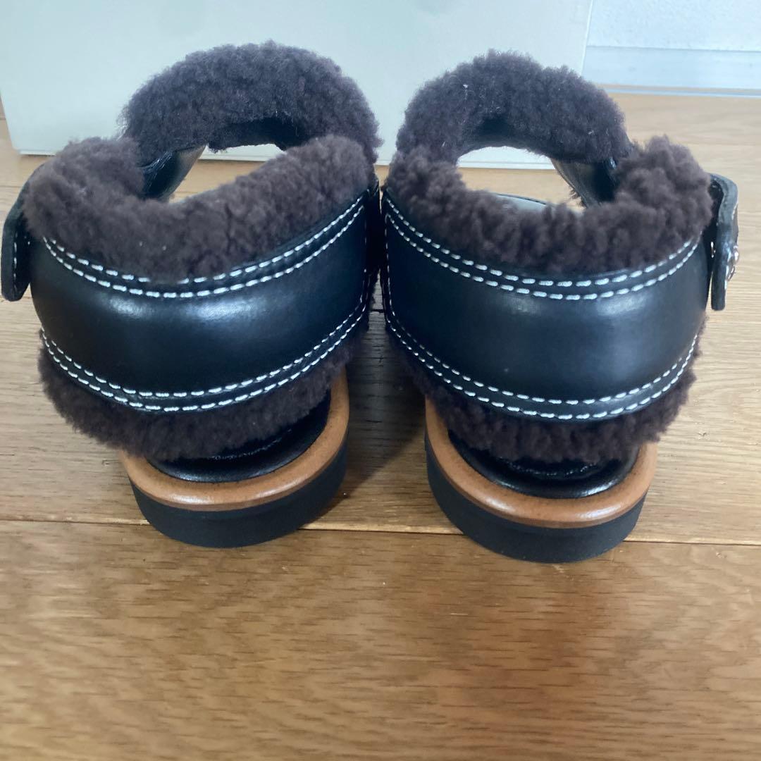 新品試着のみ☆オーラリー　ボアサンダル　レディース