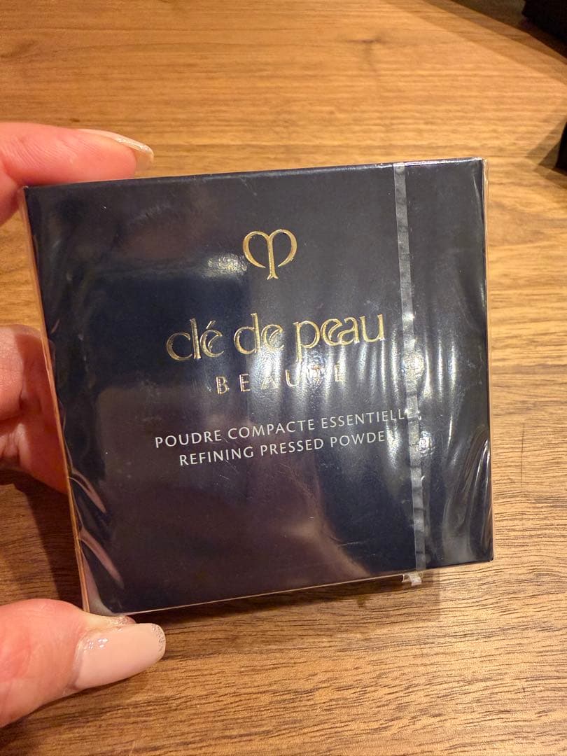 クレドポーボーテ プードルコンパクトエサンシエルn 本体