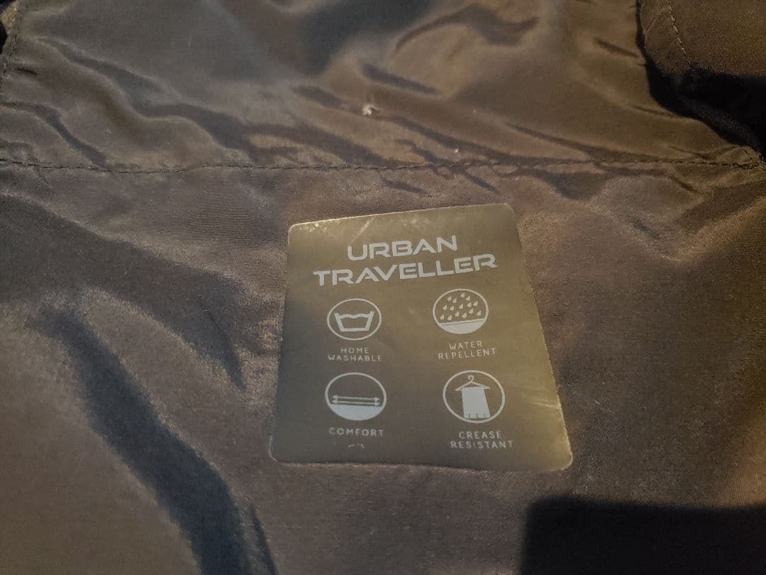 インコテックス　アーバントラベルチャコールグレー46です。