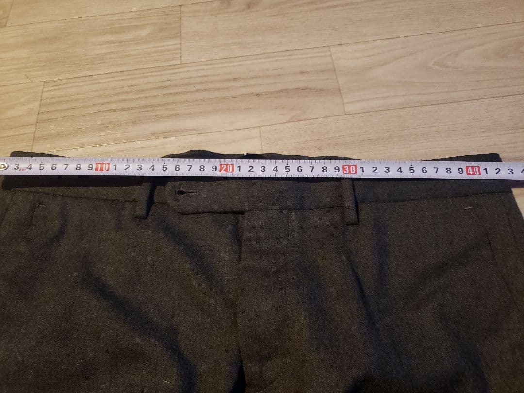 インコテックス　アーバントラベルチャコールグレー46です。