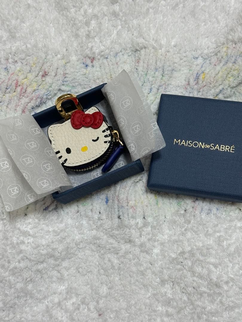 【美品】MAISON de SABRÉ ハローキティ チャーム