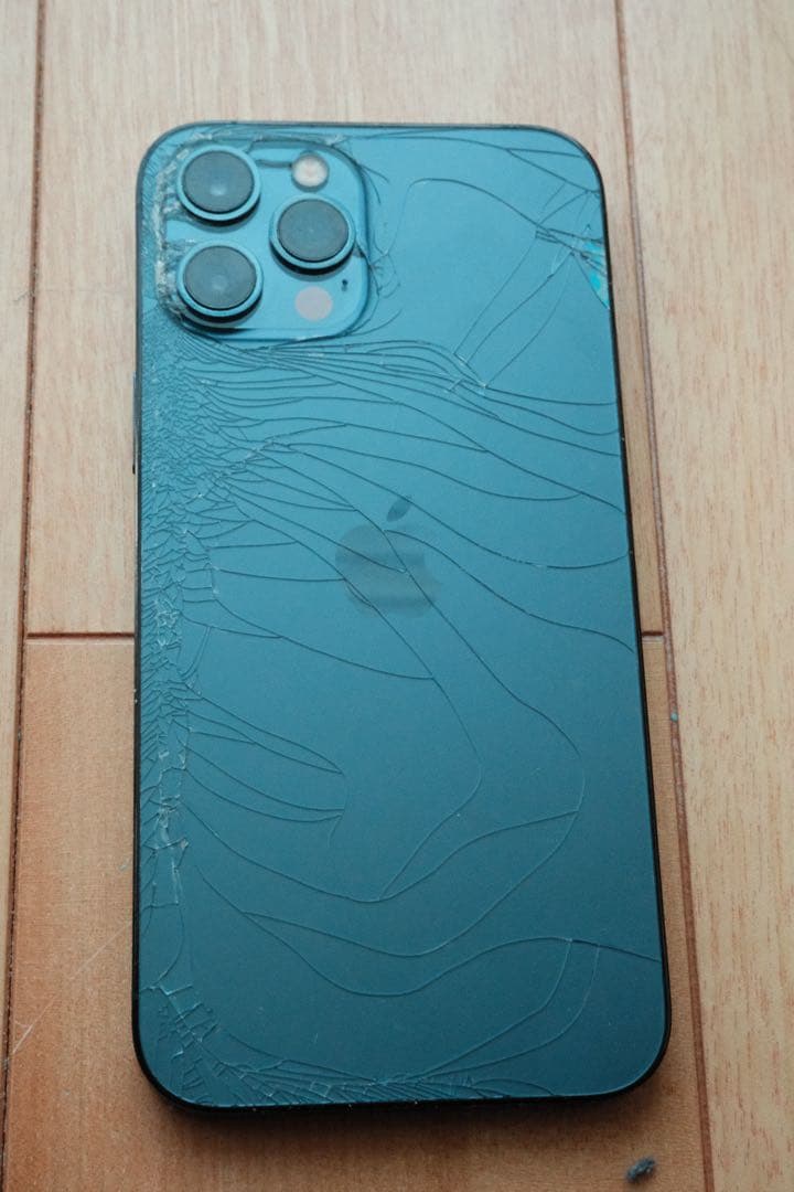 iPhone 12 Pro Max 128GB割れ