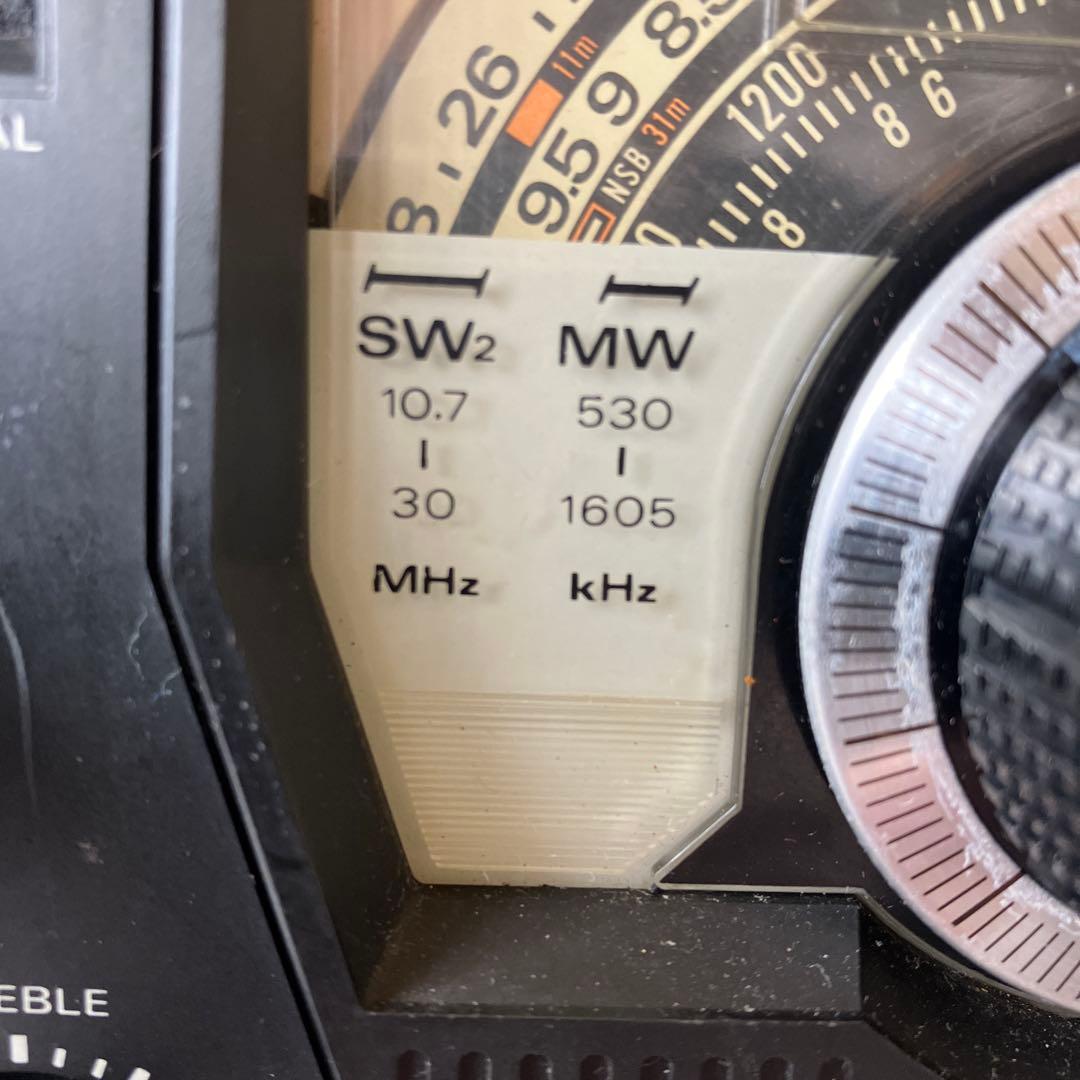 日立ＢＣＬラジオ　サージラム　　　　　　　　ＫＨー２１００　完動品